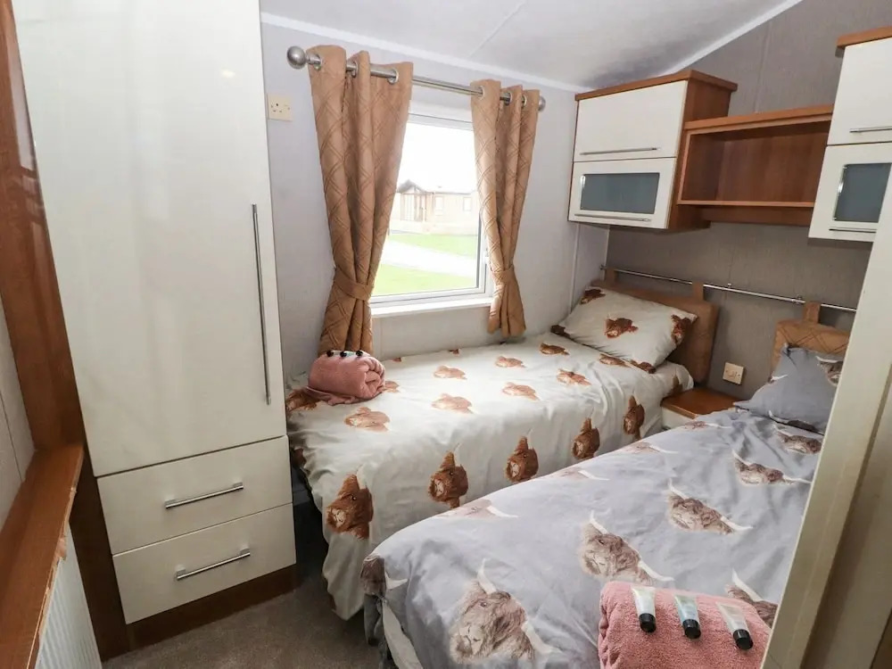 No 8 Hillcote Lodge