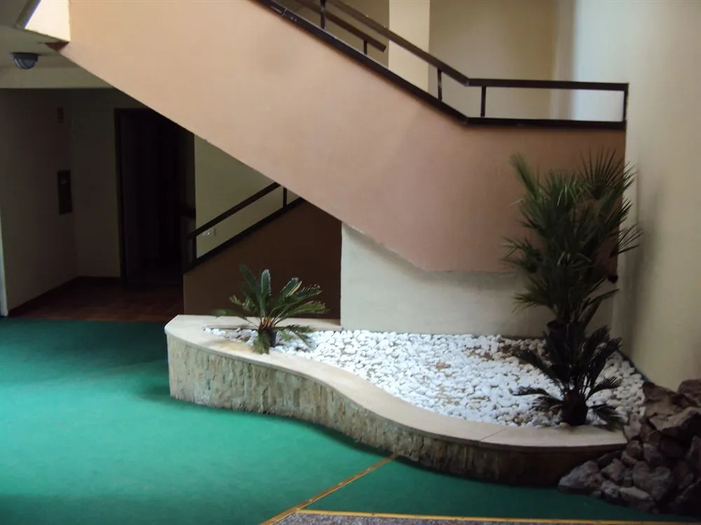 Vintage Hotel