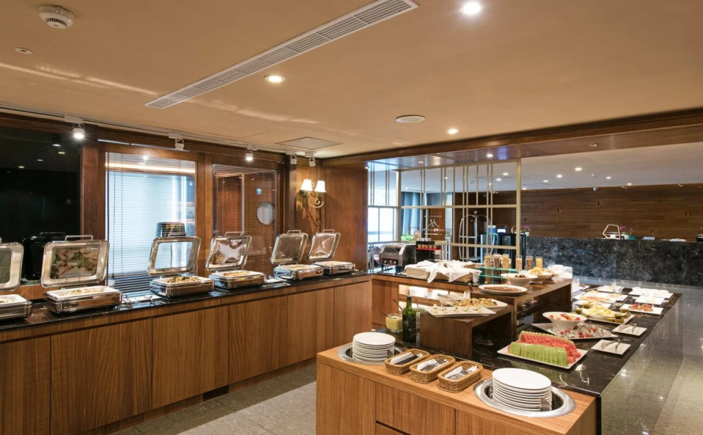Home Hotel