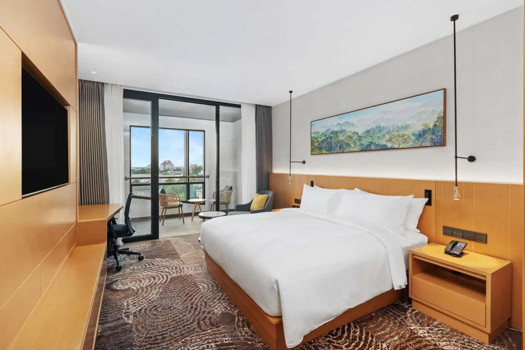 DoubleTree by Hilton Vientiane