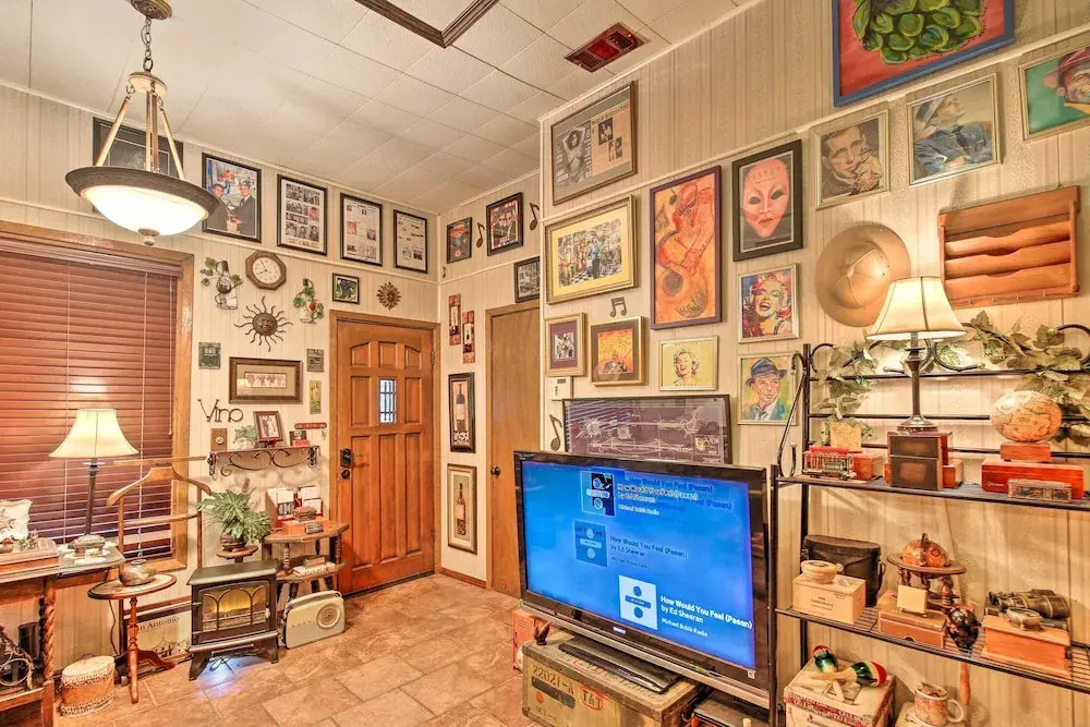 San Antonio Rental w/ Courtyard: Walk to Riverwalk