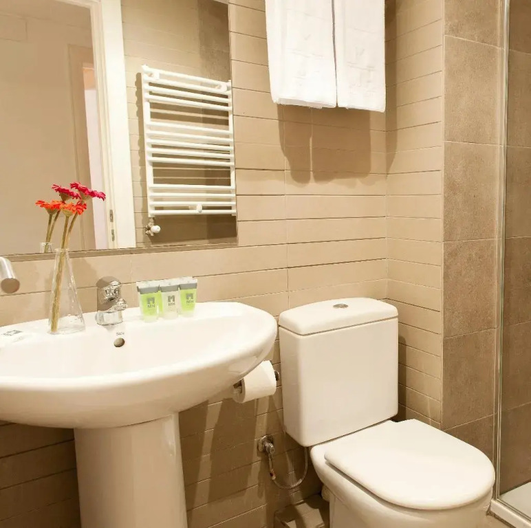 MH Apartments Liceo