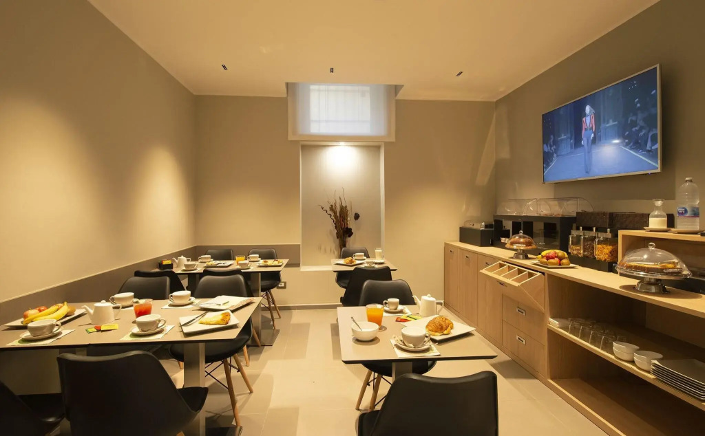 Hotel H21