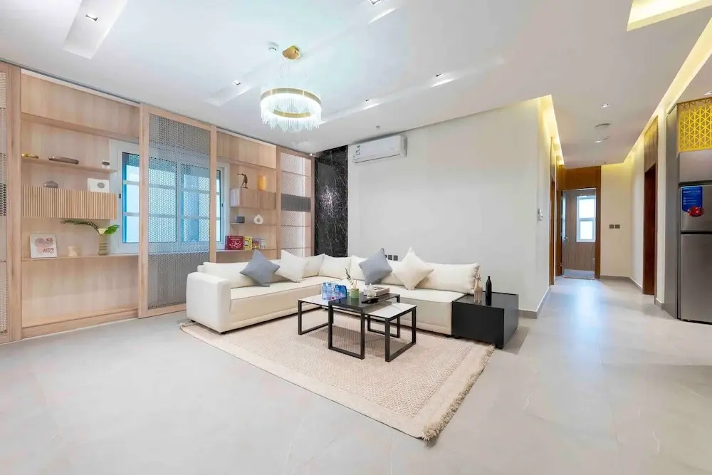 Stylish & Relaxing Flat in Alwadi Vll