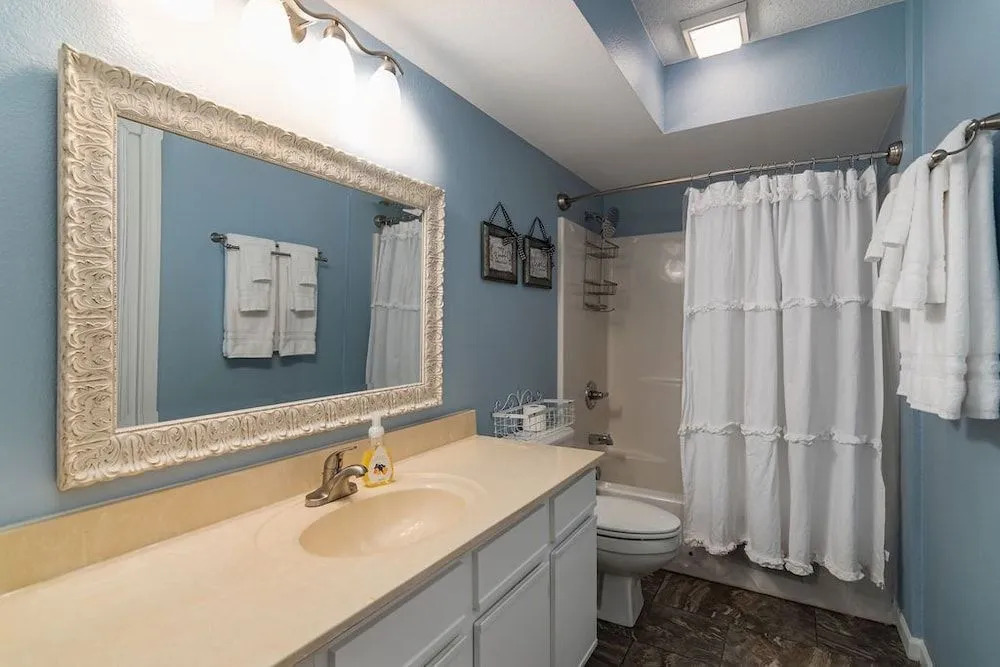 Gathering Place at the Foothills Near Parks!