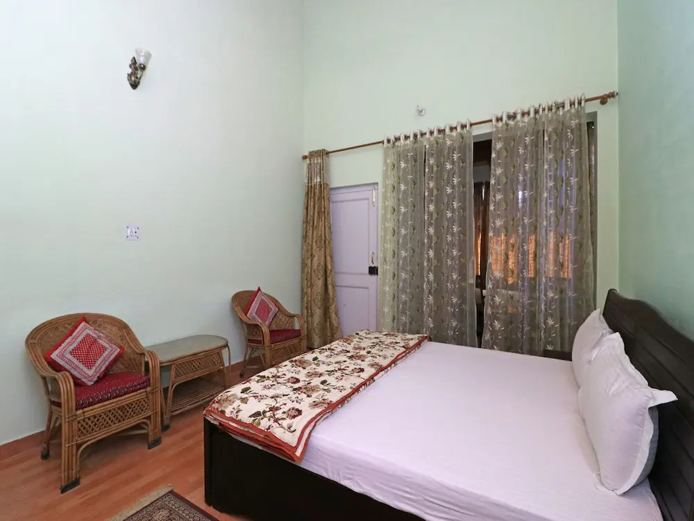 OYO 10814 Home Vintage 2BHK Villa Ghorakhal