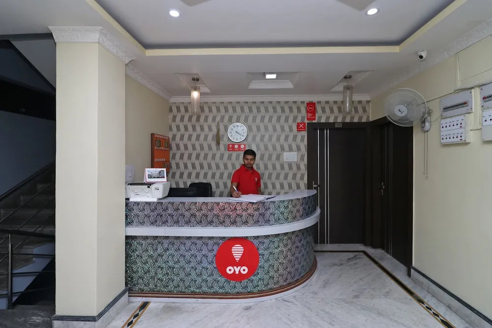 OYO Flagship 11703 Hemlata Lodge
