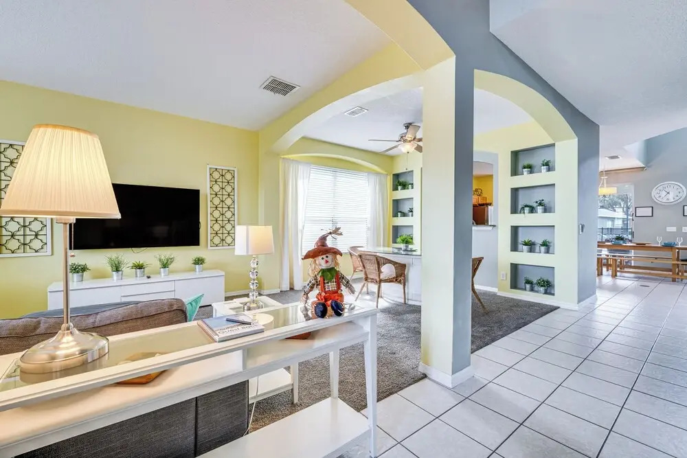 5 Mi to Disney: Ideal Family Getaway w/ Theater!