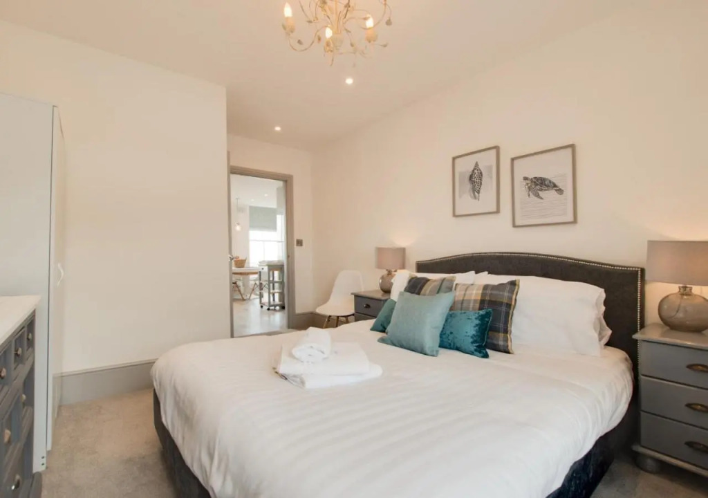 Elenydd Apartment