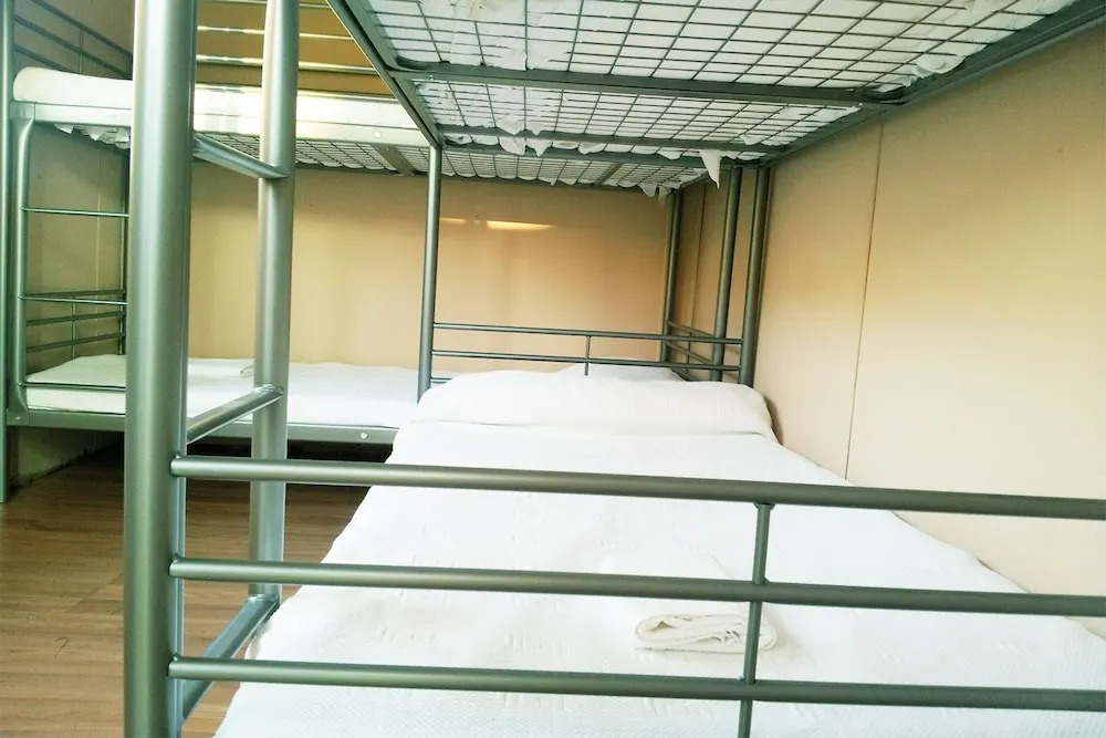 Camping Derby Loredo by Mola