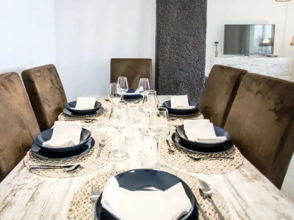 Apartment - 2 Bedrooms with WiFi and Sea views - 107848