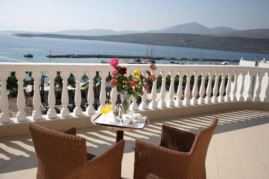 Nafsika Palace Delphi-Itea