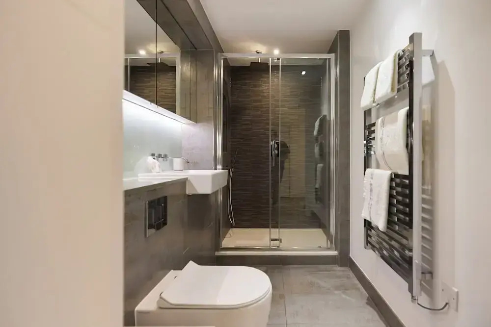 Streatham Hill Modern Flat with Balcony