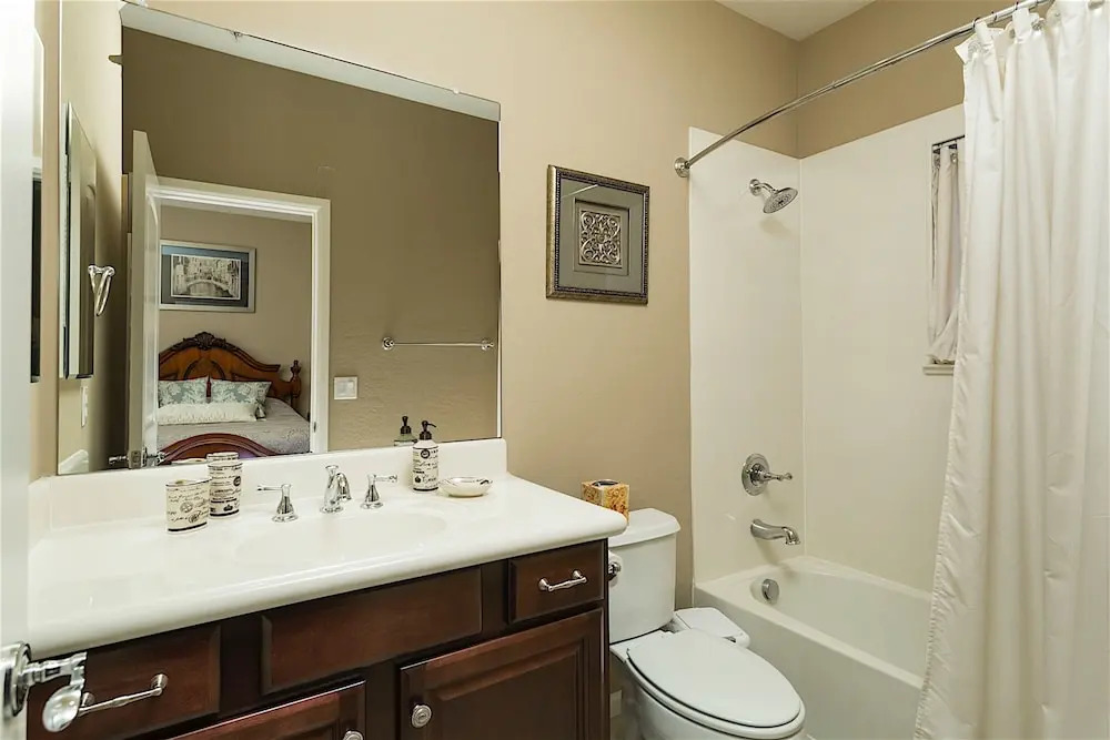 Hot Spot at Desert Ridge 2 BR by Casago