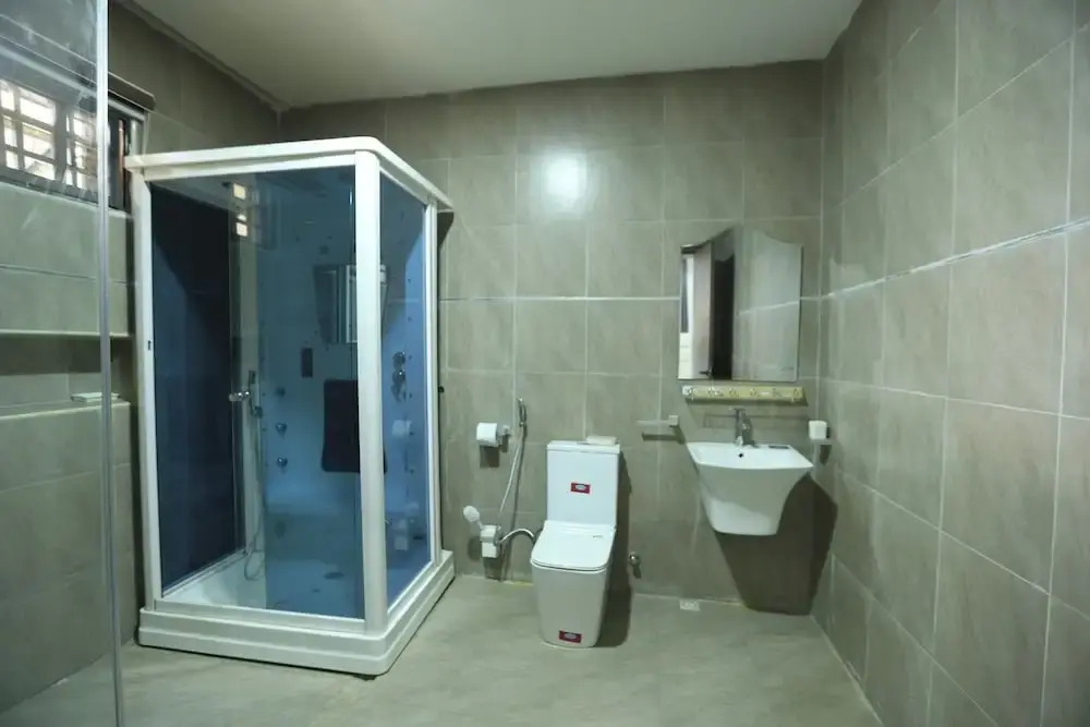 Aamiq Space
