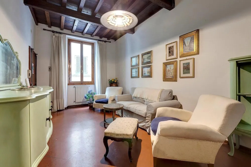Pepi 51 in Firenze With 2 Bedrooms and 2 Bathrooms