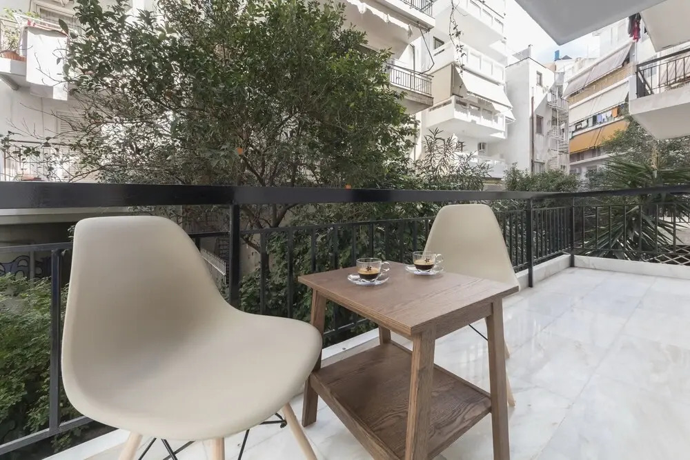 Stylish and Modern Apartment in the Heart of Athens