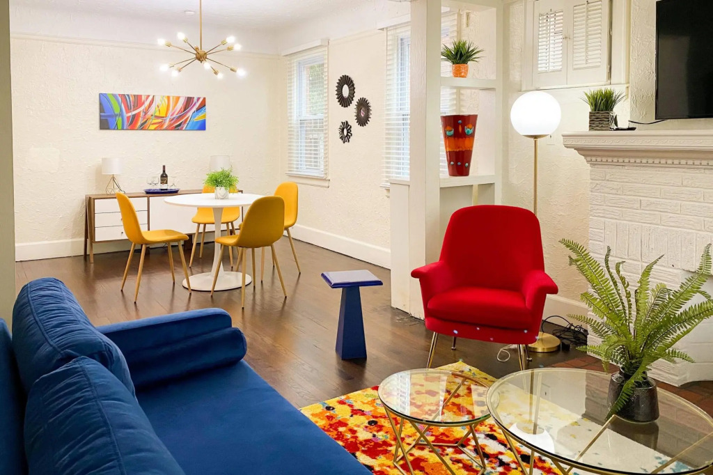 Gather Around the Mid-century Table at a Tranquil Haven