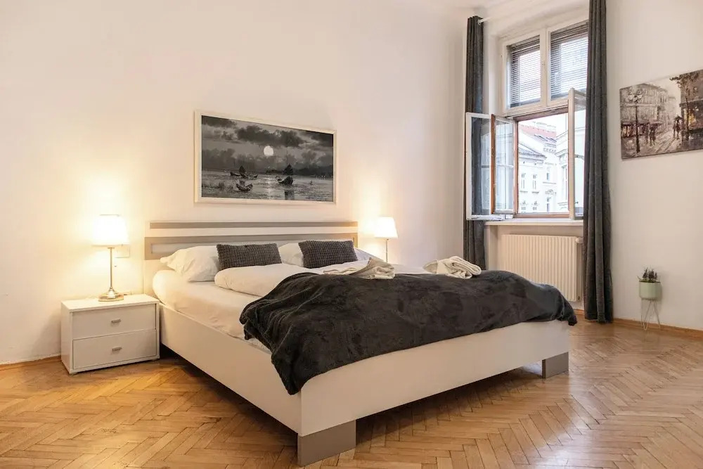 Comfort 3BR Apt Near Wiener Stadthalle