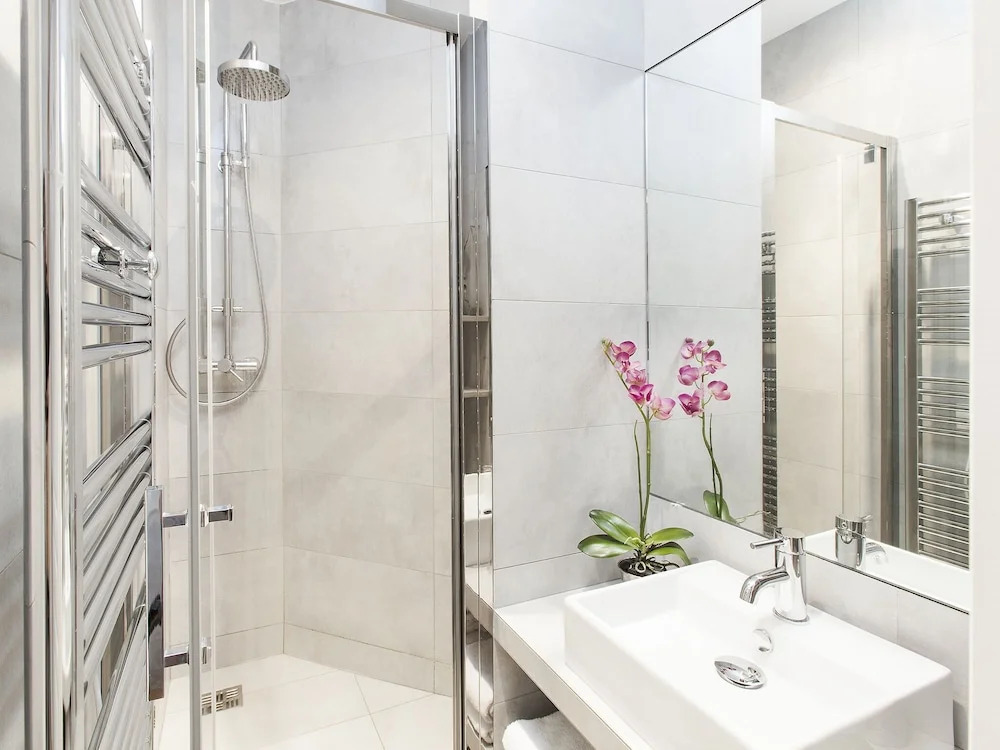 Luxury 2BR Gr-Boulevards I by Livinparis