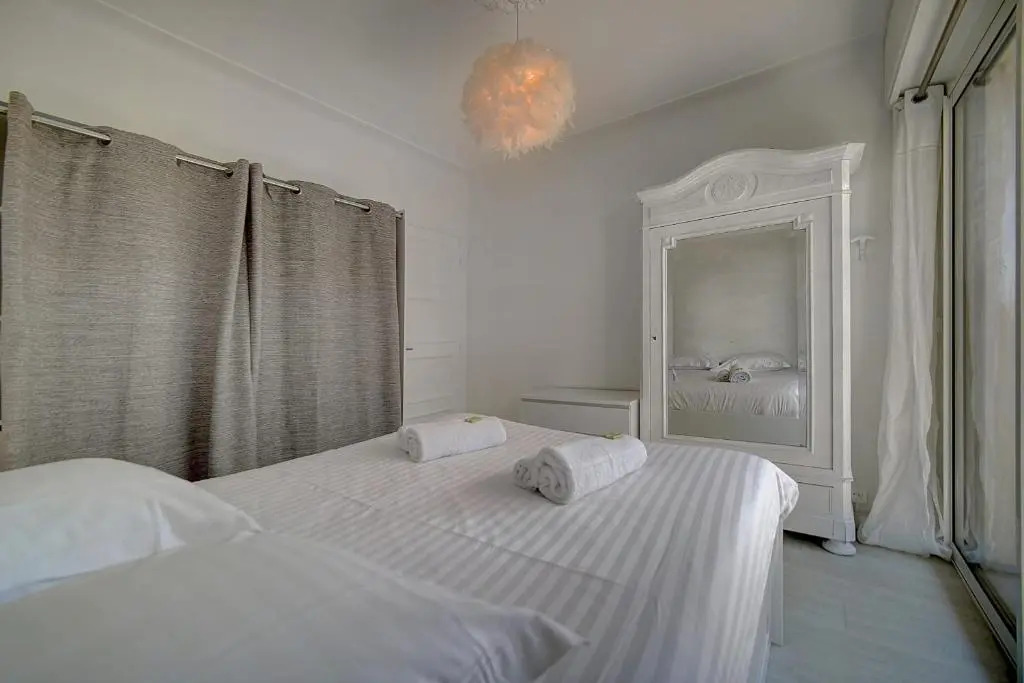 IMMOGROOM- 7 min from the beaches- Quiet - Large Terrace