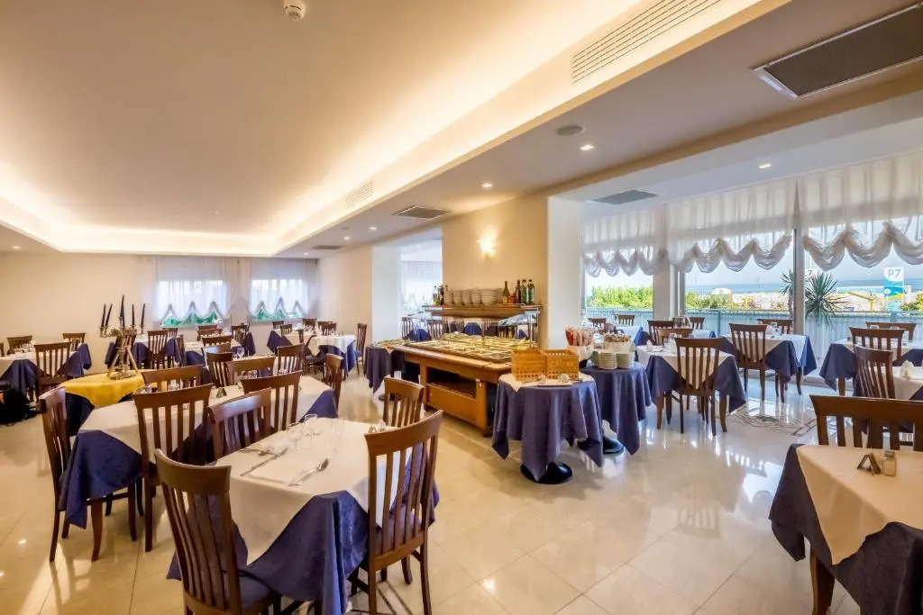 Hotel Tritone