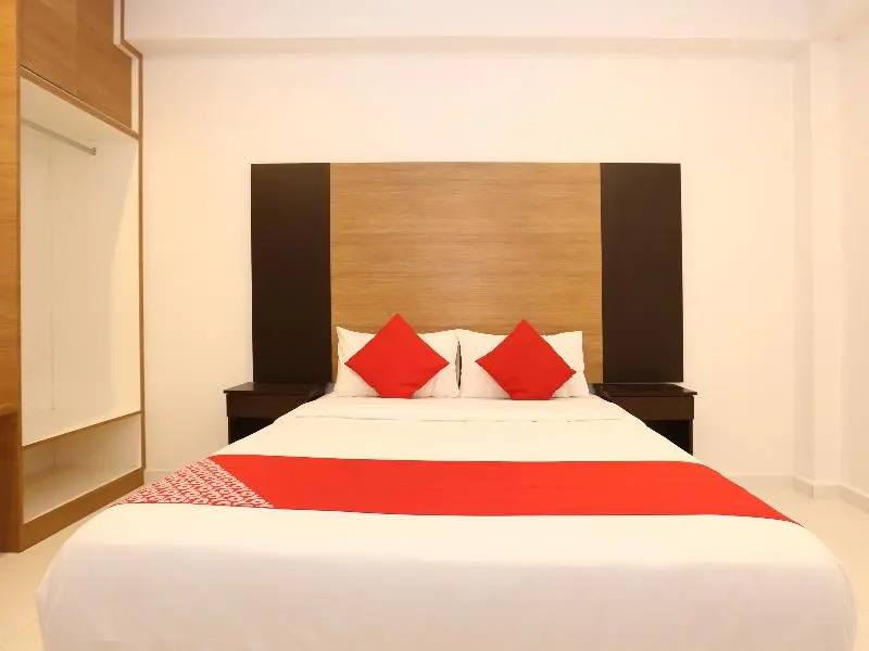 DZ Residence Guest House by OYO Rooms