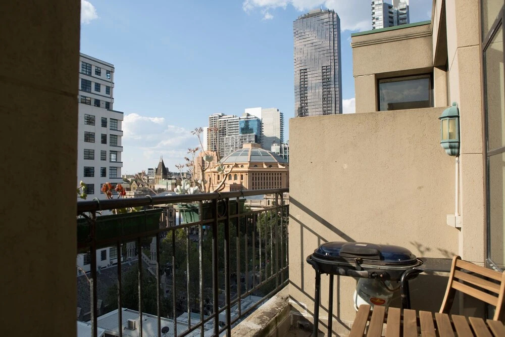 NOAH A Shoppers Delight QV, Emporium & Melbourne Central only Steps Away