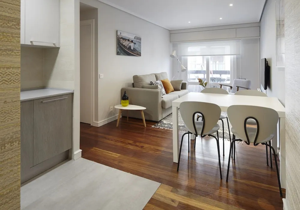 Be Bop by FeelFree Rentals