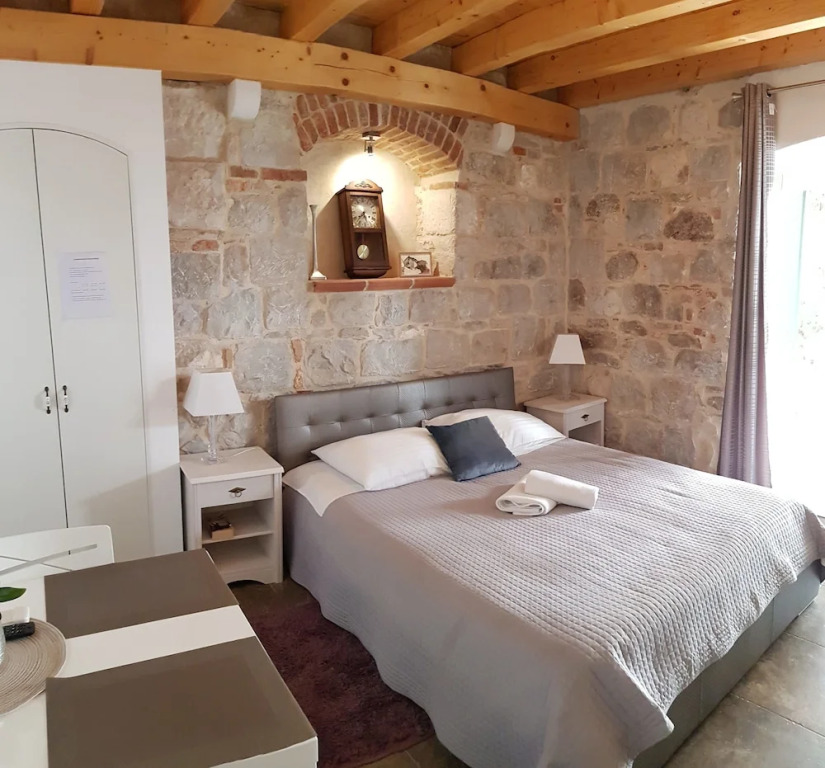 JeS Old Town Luxury Rooms