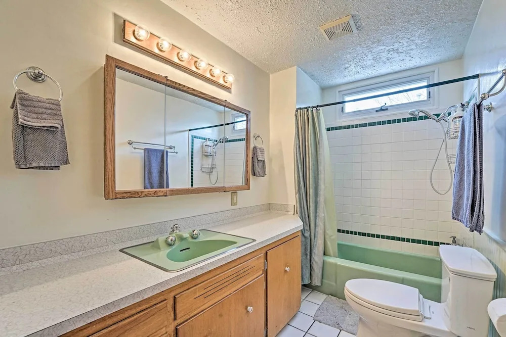 Laramie Home w/ Backyard < 1 Mi to Univ of Wyoming