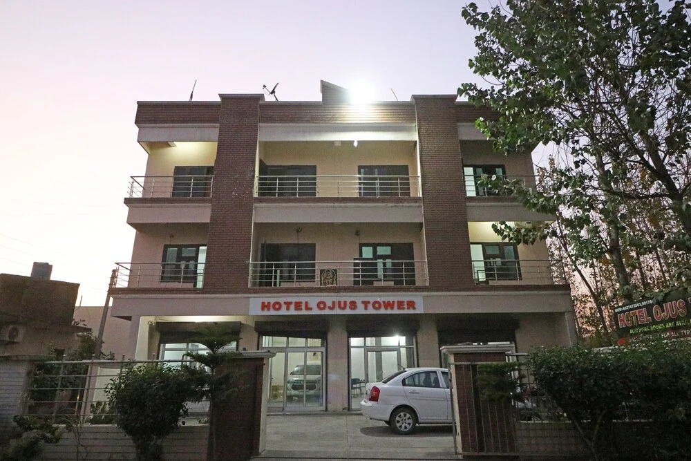 Hotel Ojus Tower by OYO Rooms