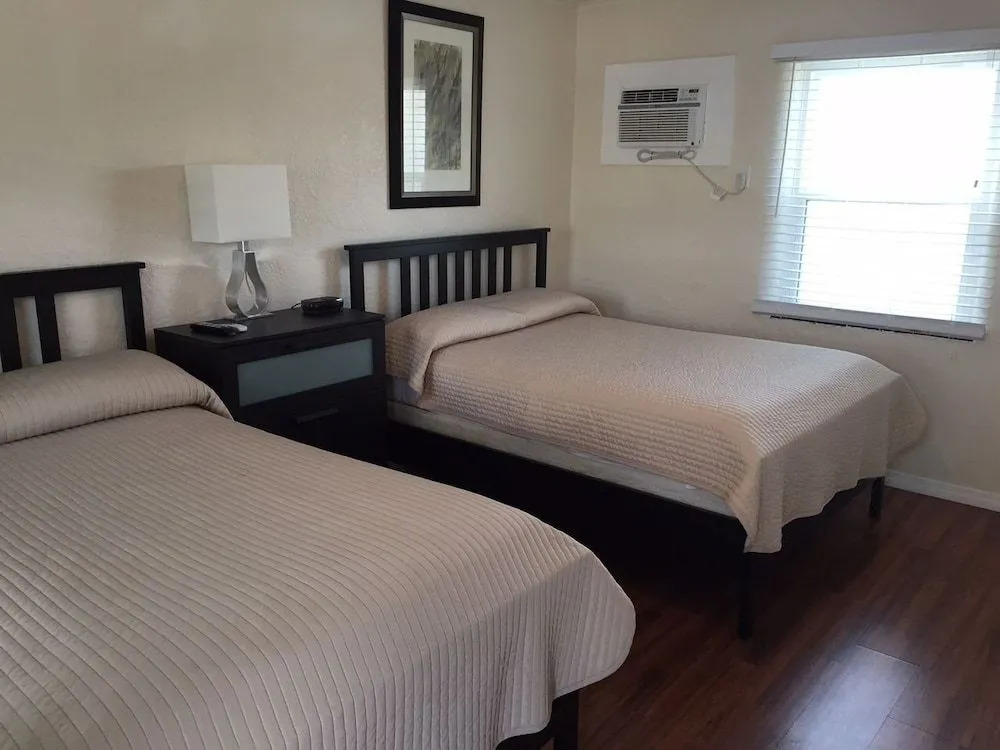 Summerside Inn