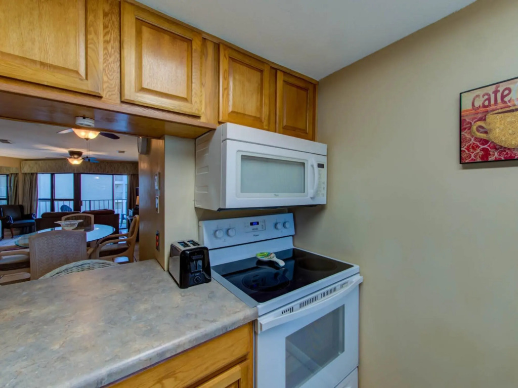 Two bedroom, two and half bath condo walking distance to The Hangout