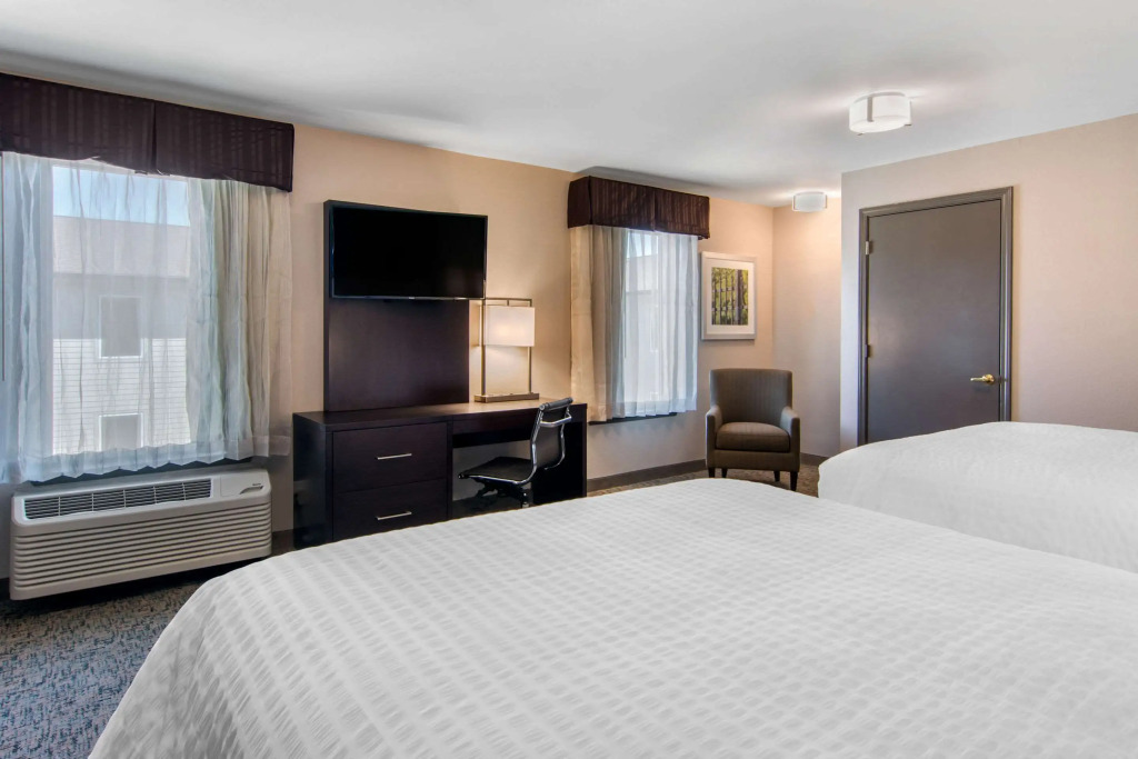 Clarion Inn & Suites Atlanta Downtown