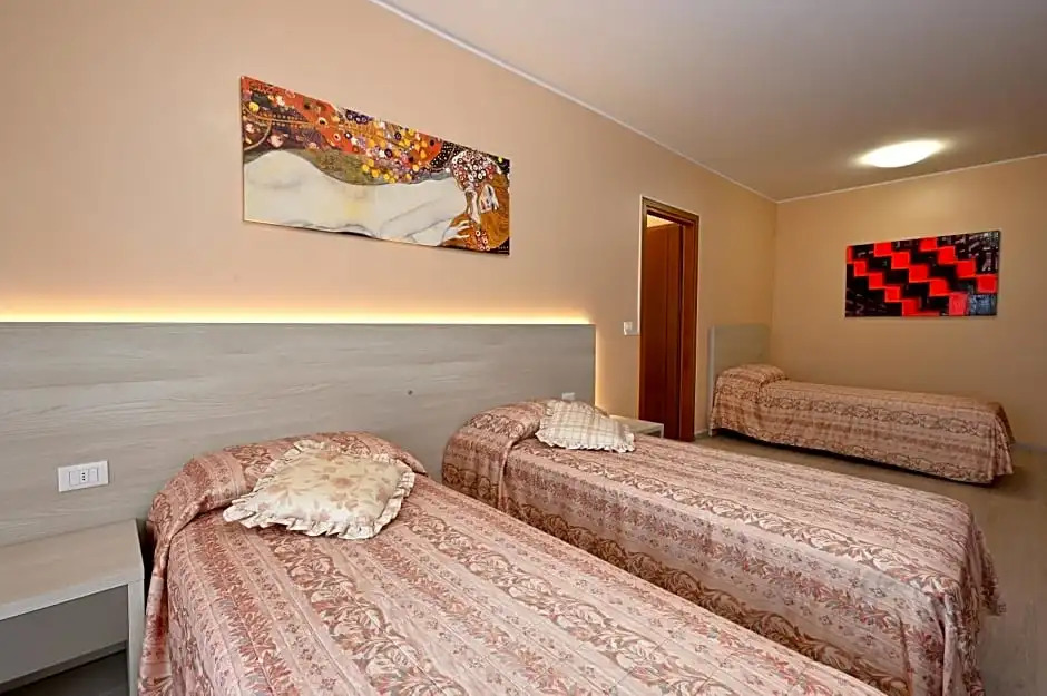 Hotel Italia