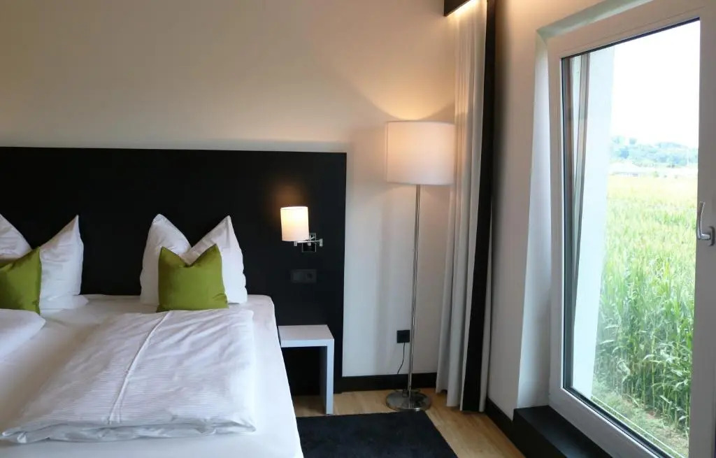 ME Hotel by WMM Hotels