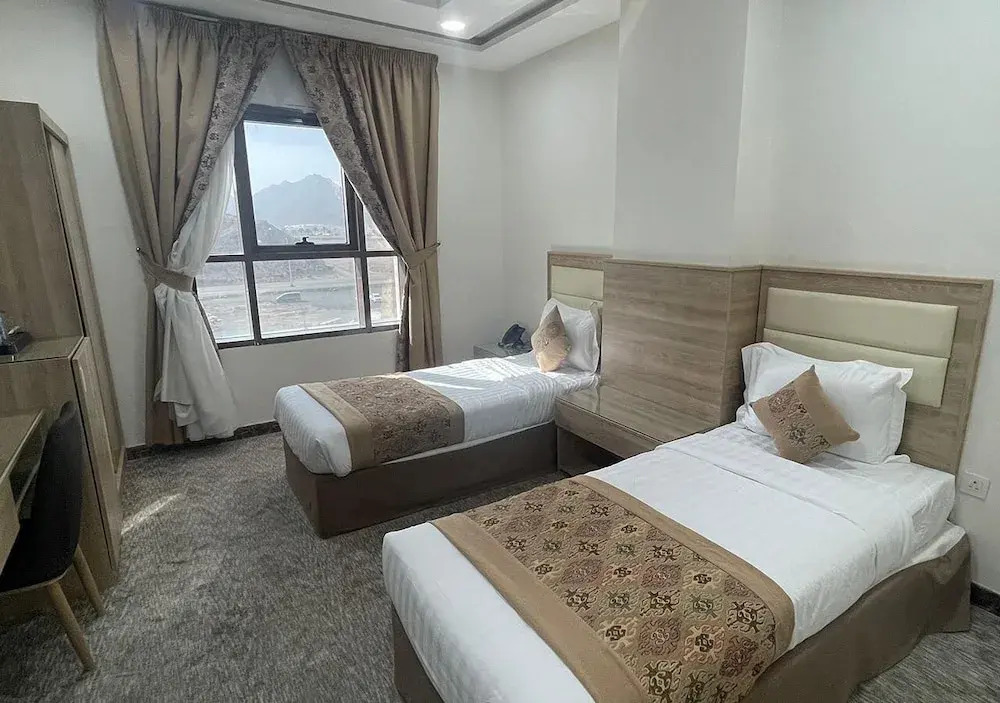 فندق ريست ان العنبرية