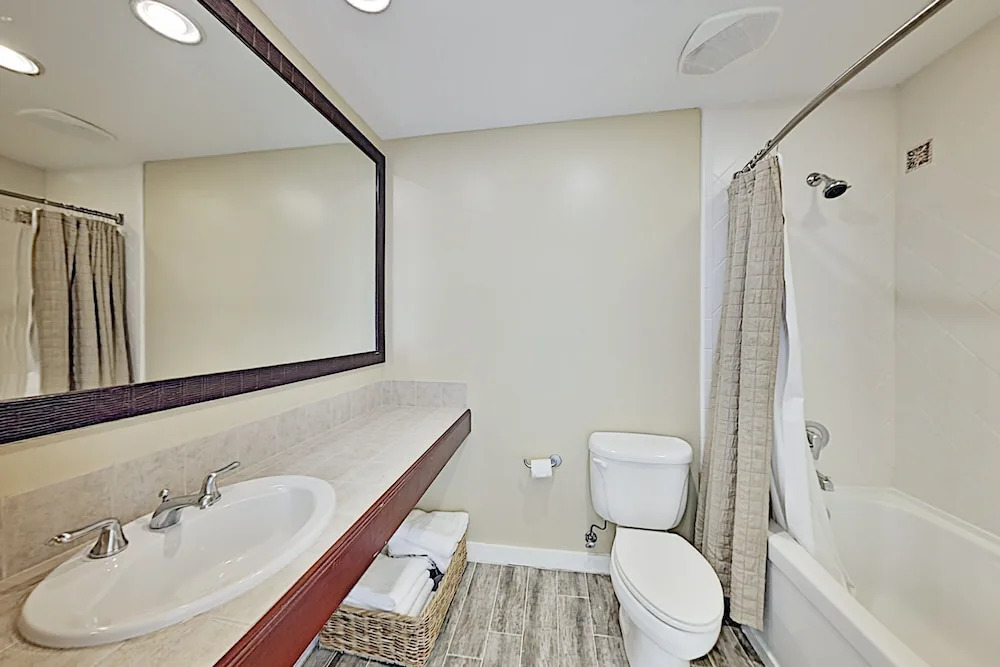 Sd7901l1 2 Bedroom Condo