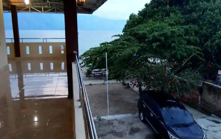 Hotel Raja Samosir