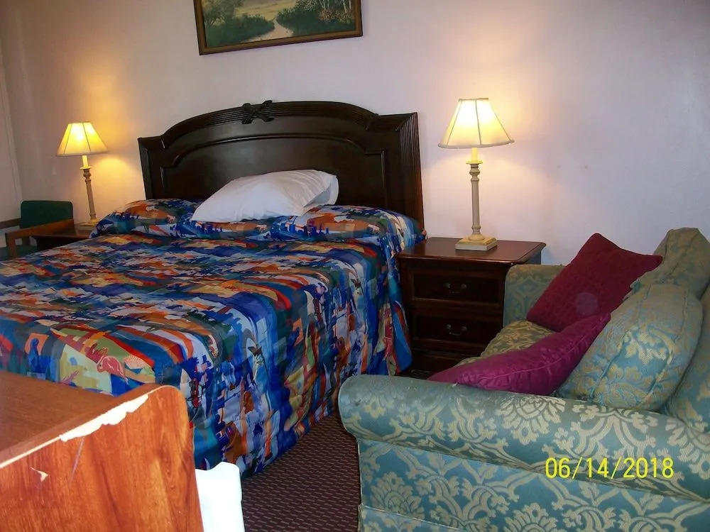 Gibson City Inn