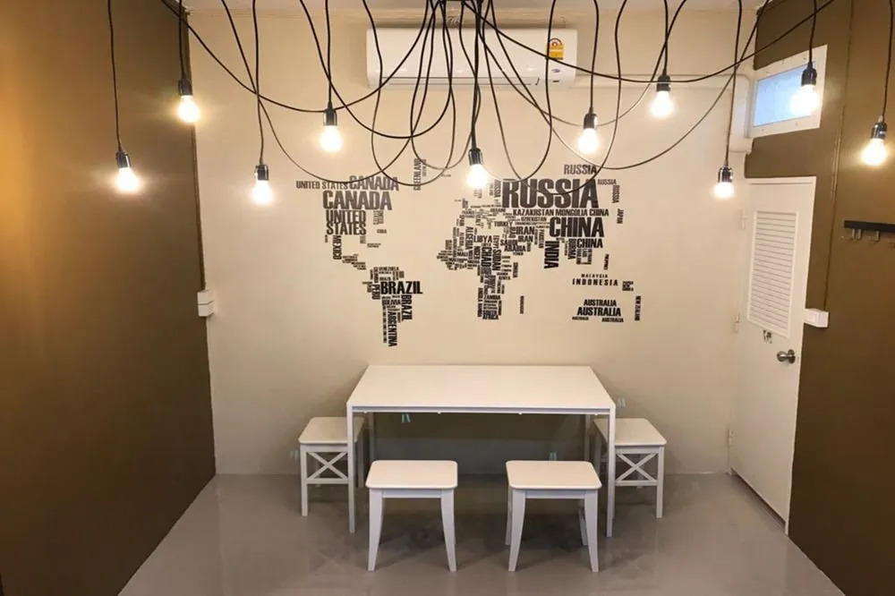 Charoenpong Apartment