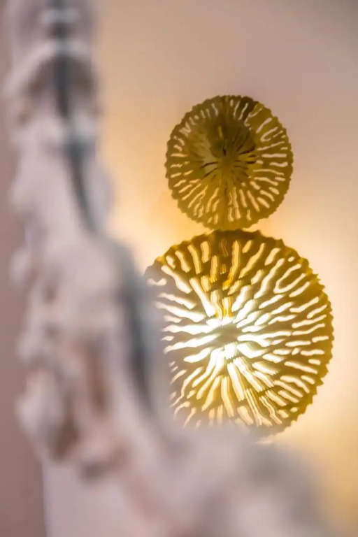 Golden Shell at Hystorical Center