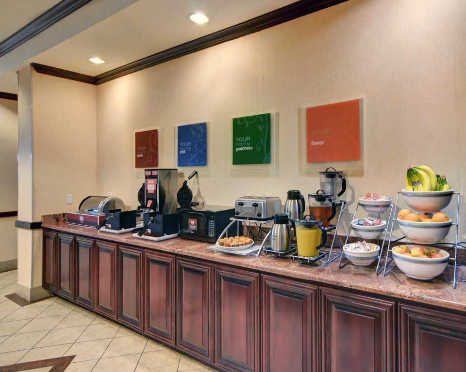 Motel 6 Fort Worth, TX – I-35 & I-20