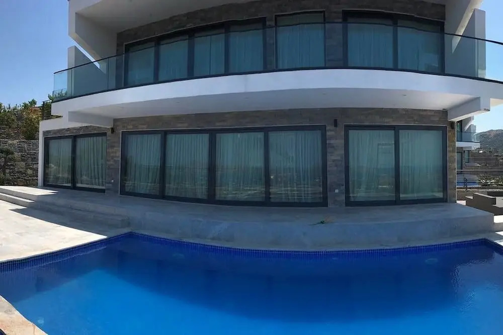 Villa VIP