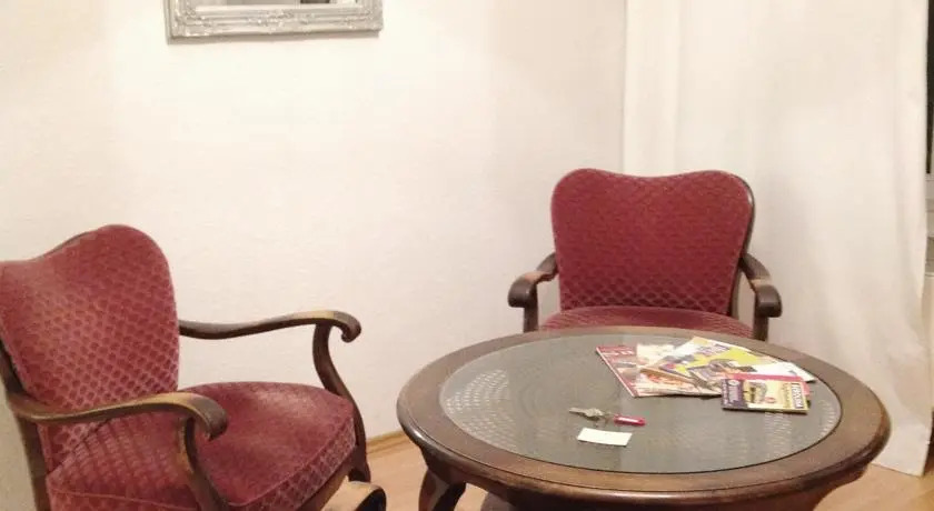 Salon Rouge