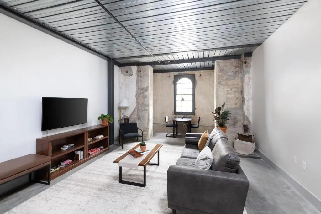 Flexhome Brewery District M4 - FiservGymParking