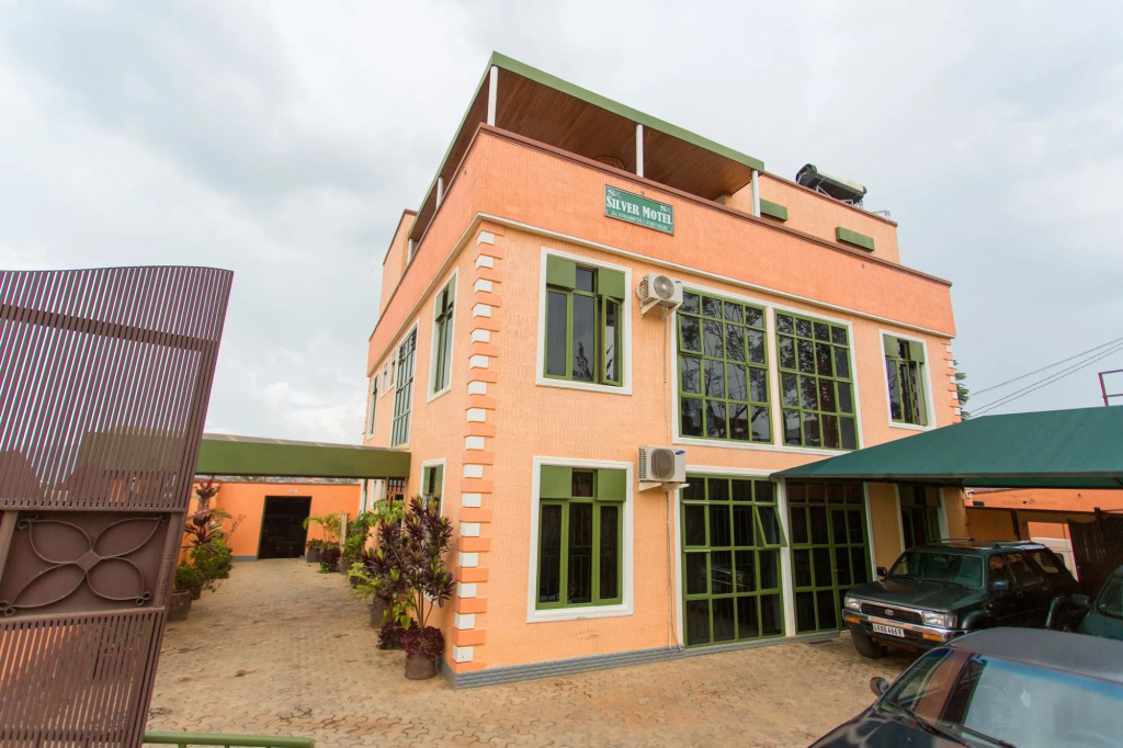 Silver Hotel