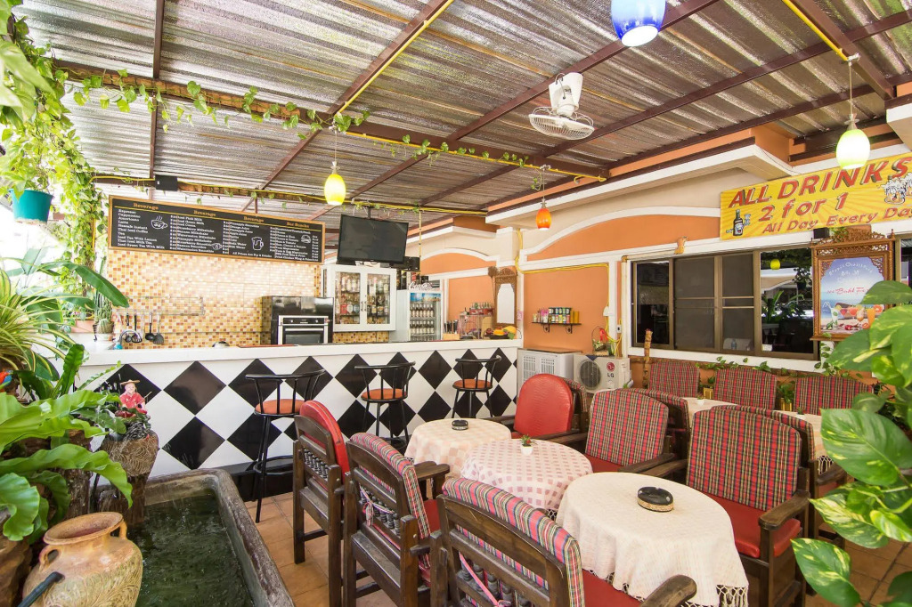 Happy Guesthouse