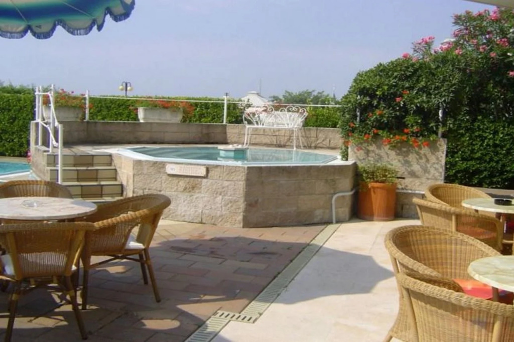 Hotel Serenella